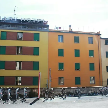 Mary Hotel