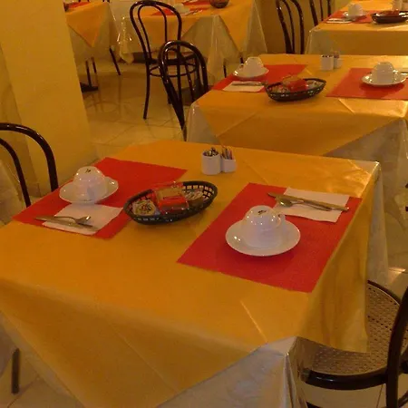 Mary Hotel 3*
