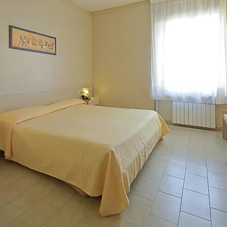 Mary Hotel 3*